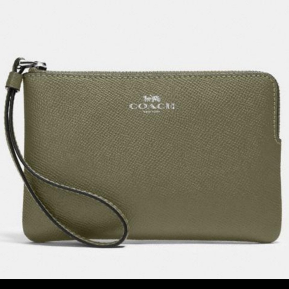 Coach corner Zip Wristlet
